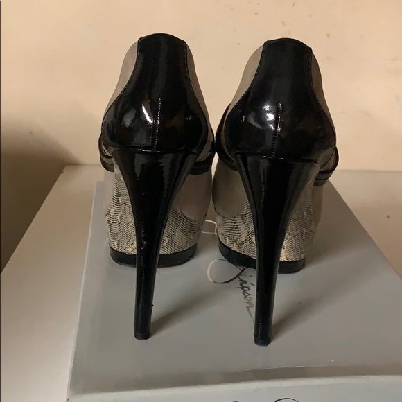 Jessica Simpson heels - Picture 3 of 7
